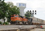 BNSF 7578 leads NS train 213 southbound